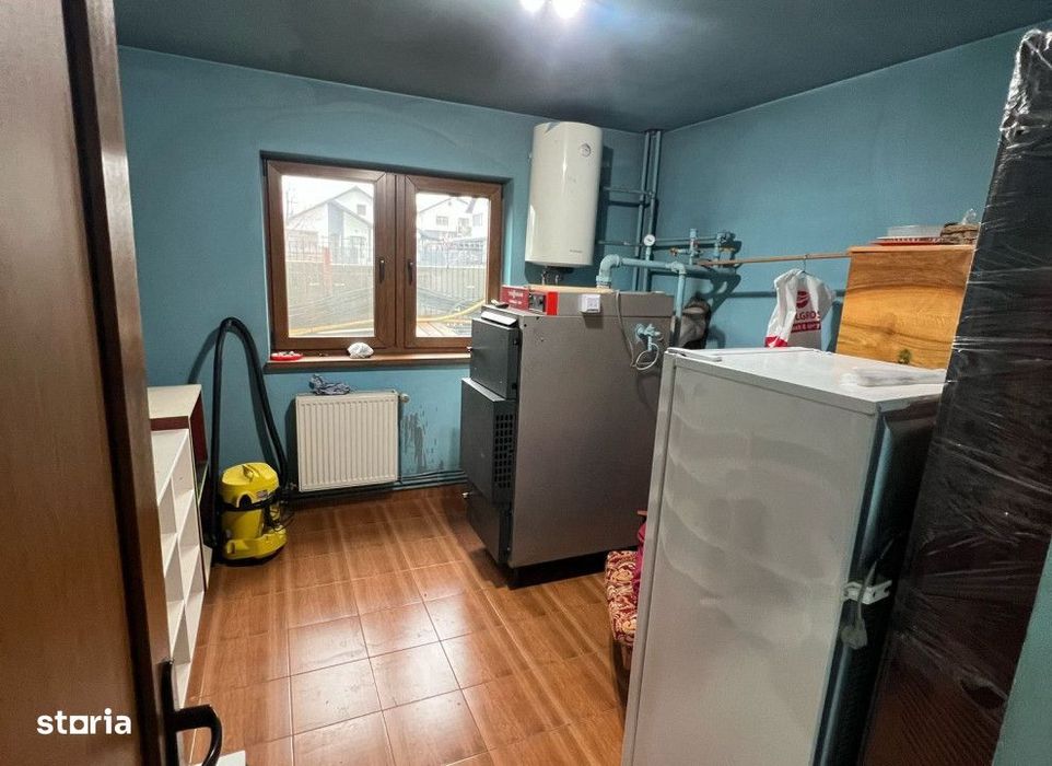 Casa 4 camere Valea Adanca , 200 metri Cod:158244