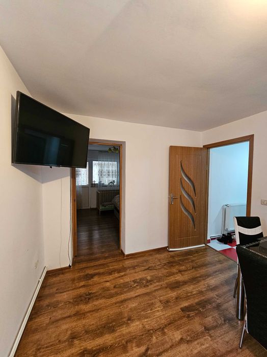 Vand Apartament În Slănic Moldova
