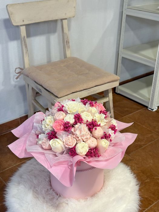 Букет от соеви свещи,цветница,Великден