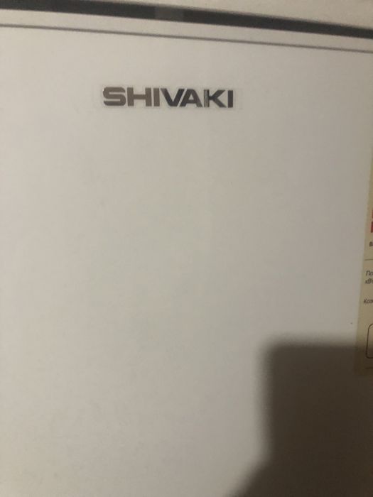 Холодилник почти новый