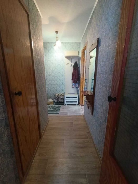 продам 1 ком. квартиру в 8 микрорайоне