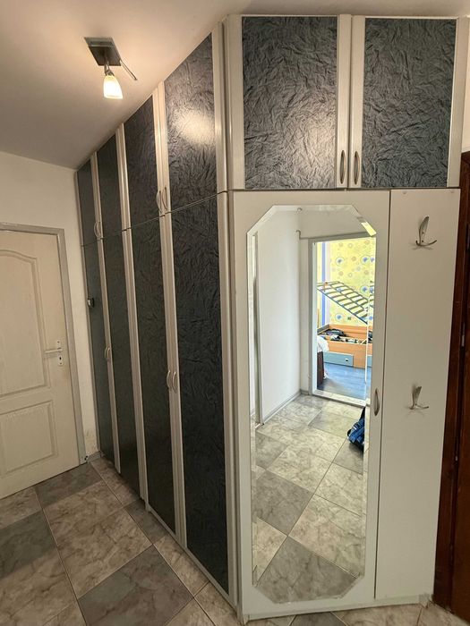 Масивен гардероб 3 крилен