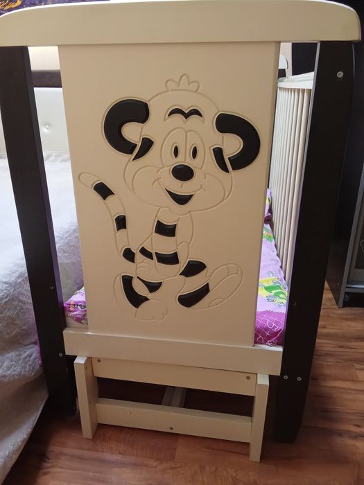 Продам детскую кроватку