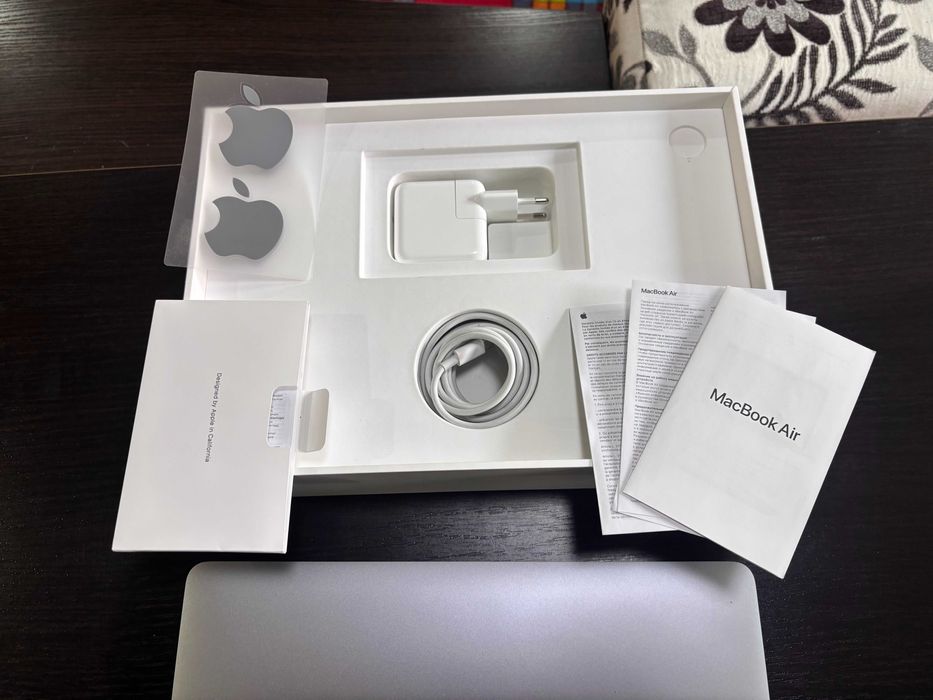 MacBook Air 13. M1. Новый 2025 года. 5 цикл, батарея 100%, в комплекте