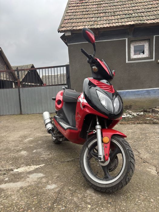 Scuter 125 cc jonway