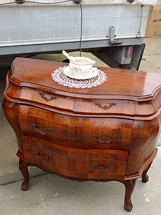 Витрини винтидж масивни