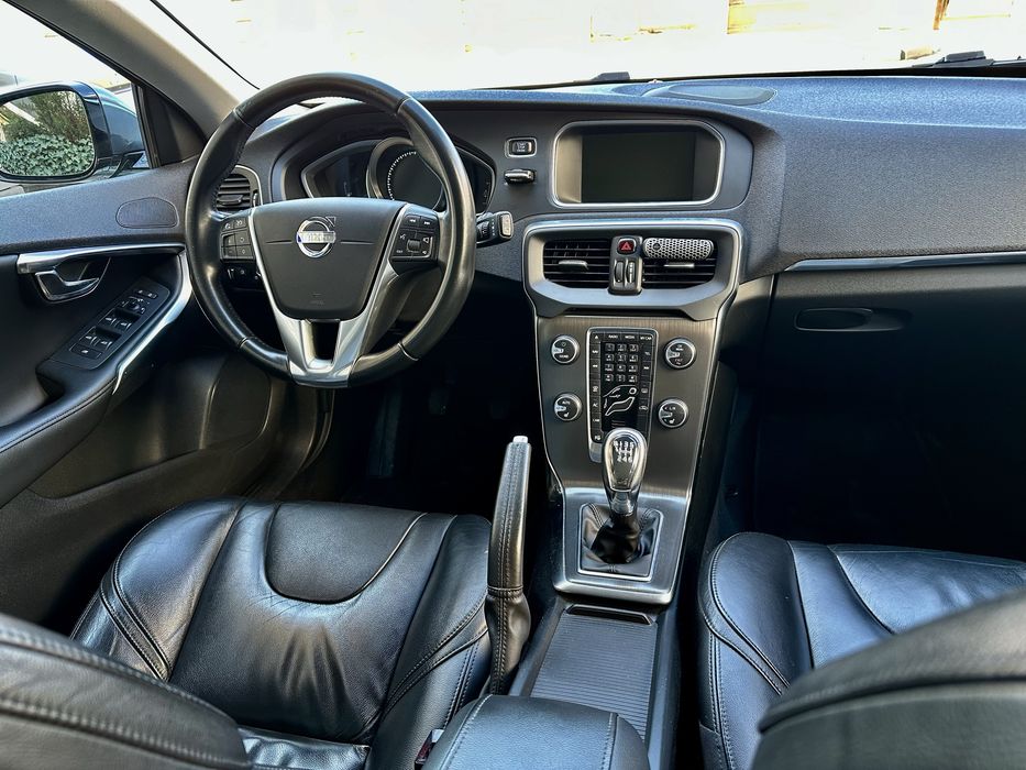 VOLVO V40 2014 — imagine 2