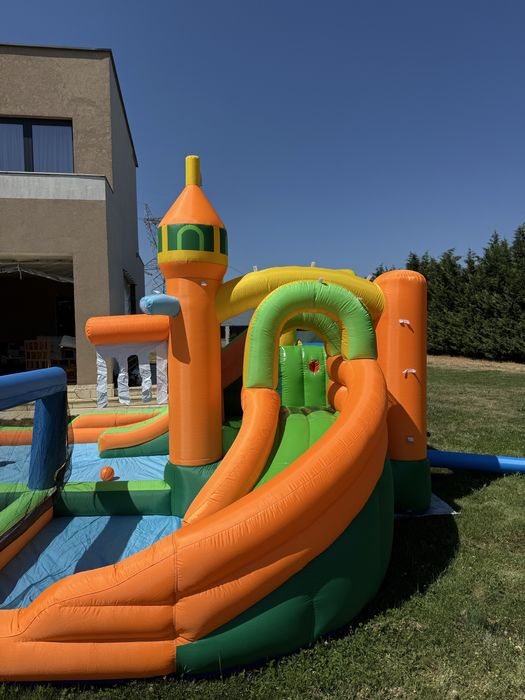 Tobogan castel gonflabil