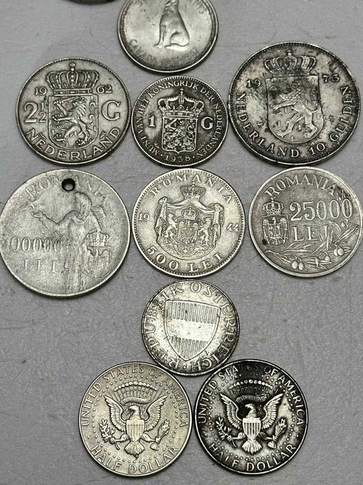 LOT 13 MONEDE ARGINT - Necuratate - Diferite Tari - 185g -10.5 lei/gr.