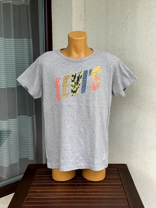 Мъжка тениска LEVI'S (Relaxed Fit) - размер М, Отлично състояние