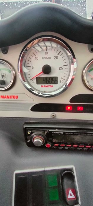 Телескопичен товарач Маниту 732