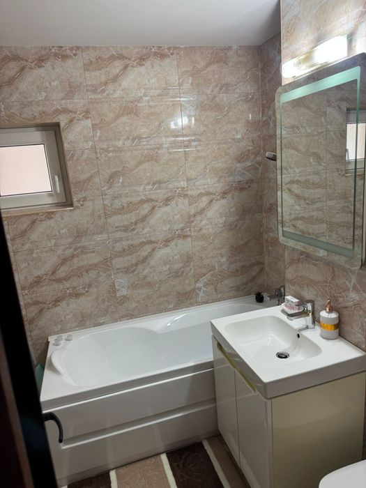 Inchiriez apartament 2 camere în Năvodari