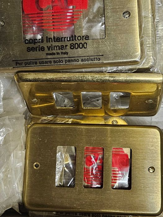 Rama metalica intrerupator modular cu 5 poziții , 4 , 3 , sau 1. Italy