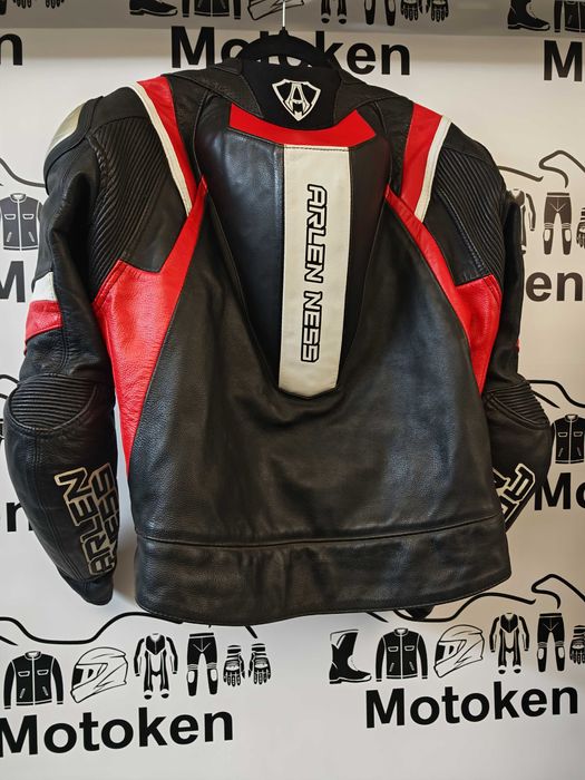 Costum moto piele ARLEN NESS cu cocoasa marime 52