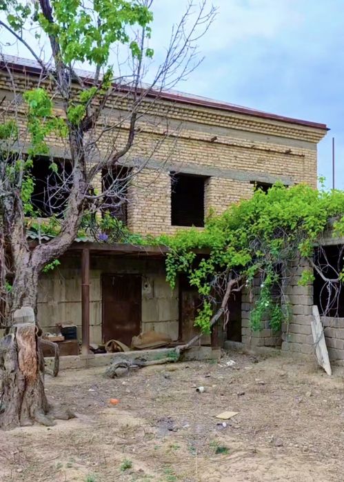 Ховли уй сотилади