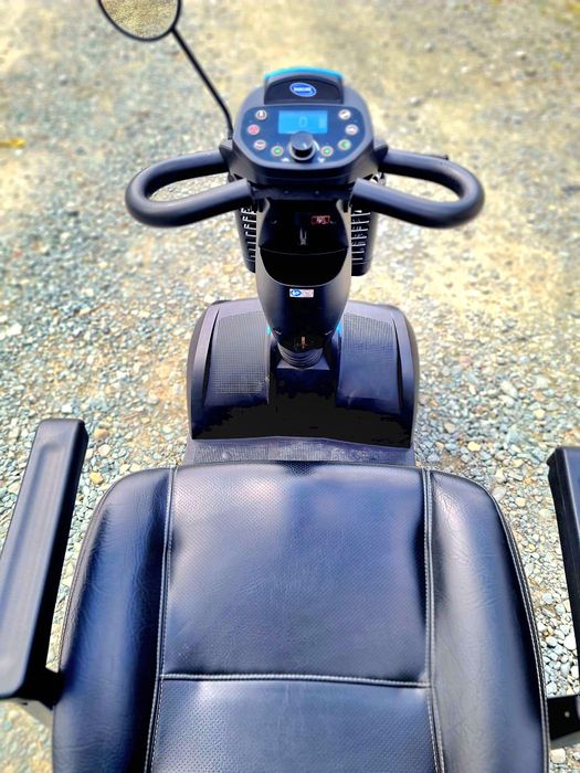 Scuter Carut electric INVANCARE Comet Ultra dizabilități/handicap 12  km/h