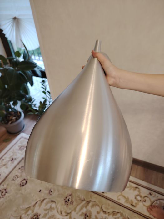 Продам люстру новая