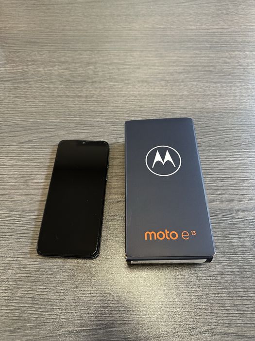 Motorola E13 като нов