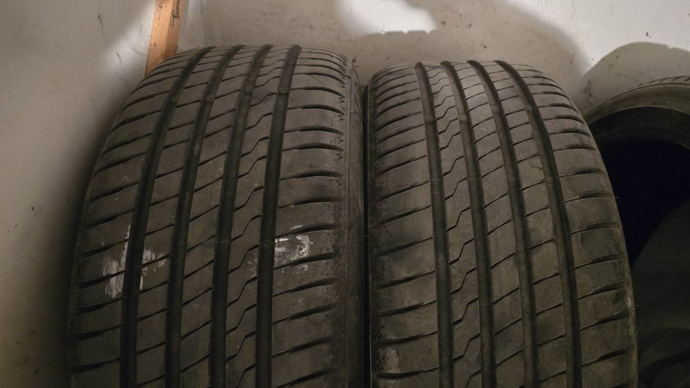 Гуми 215/45/17 2бр. И 245/40/17  2бр.
