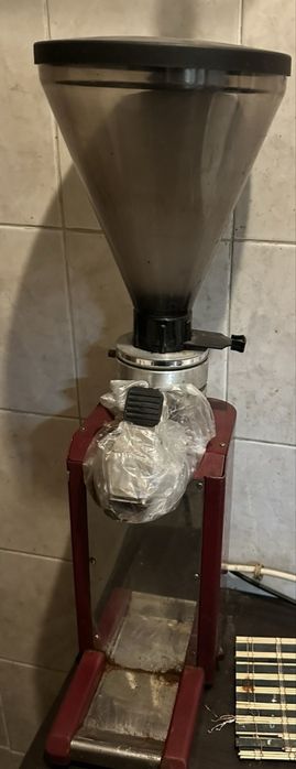 Професионална Кафемелачка