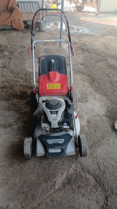 Продам Газонакасилка бензиновая