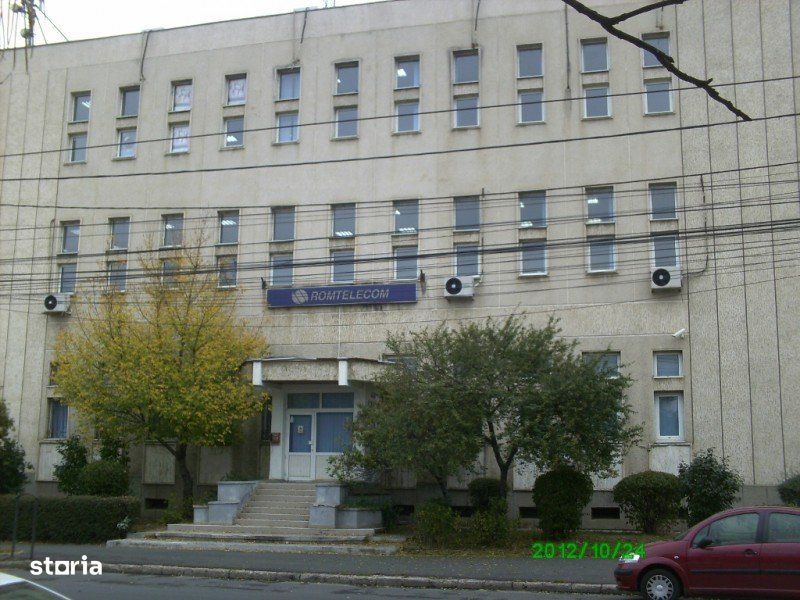 Cladire comerciala 1.493 mp + Teren 825 mp - Ploiesti