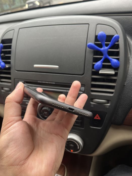 Продам Айфон 11 128GB 77%