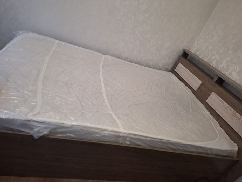 кровать б/ушная.