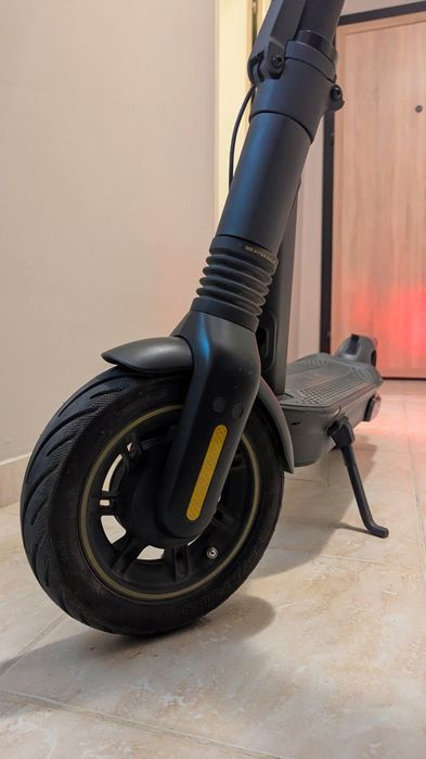 Segway Ninebot max G2 E  ел.тротинетка