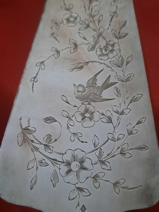 set de tacâmuri pentru pește sau tort lucrat în argint masiv