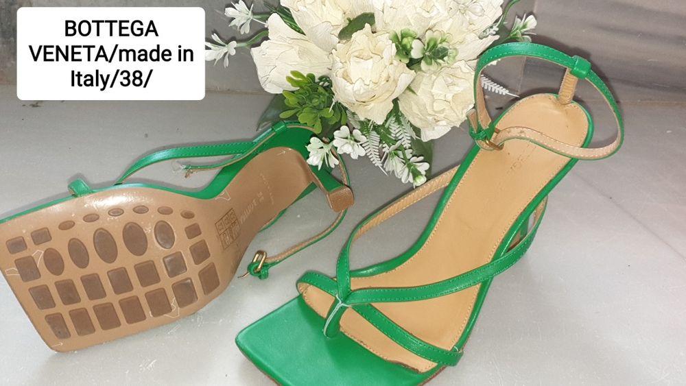 Летние туфли и сандали