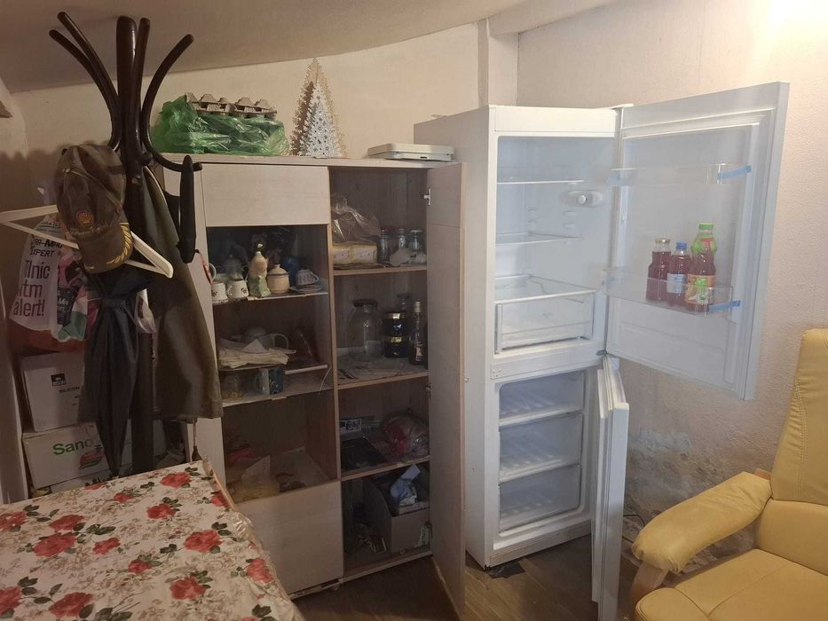 Garsoniera Centru Stradal Toate Utilitatile Bucatarie Separata Pivnita