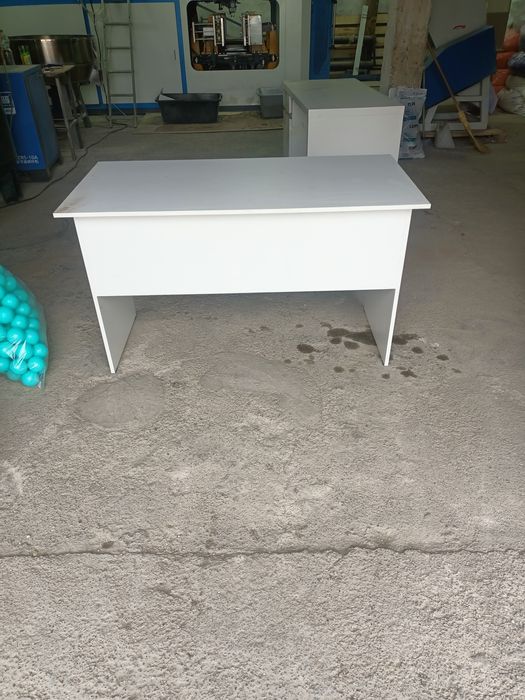 Стол для компьютера