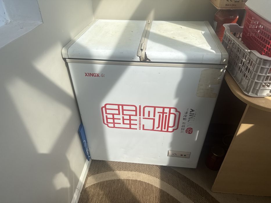 Продам морозилник