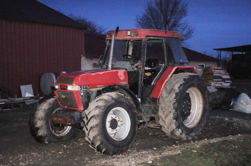 Tractor Case Powershift 5140 140 CP 4x4 cu Incarcator Frontal Malleux