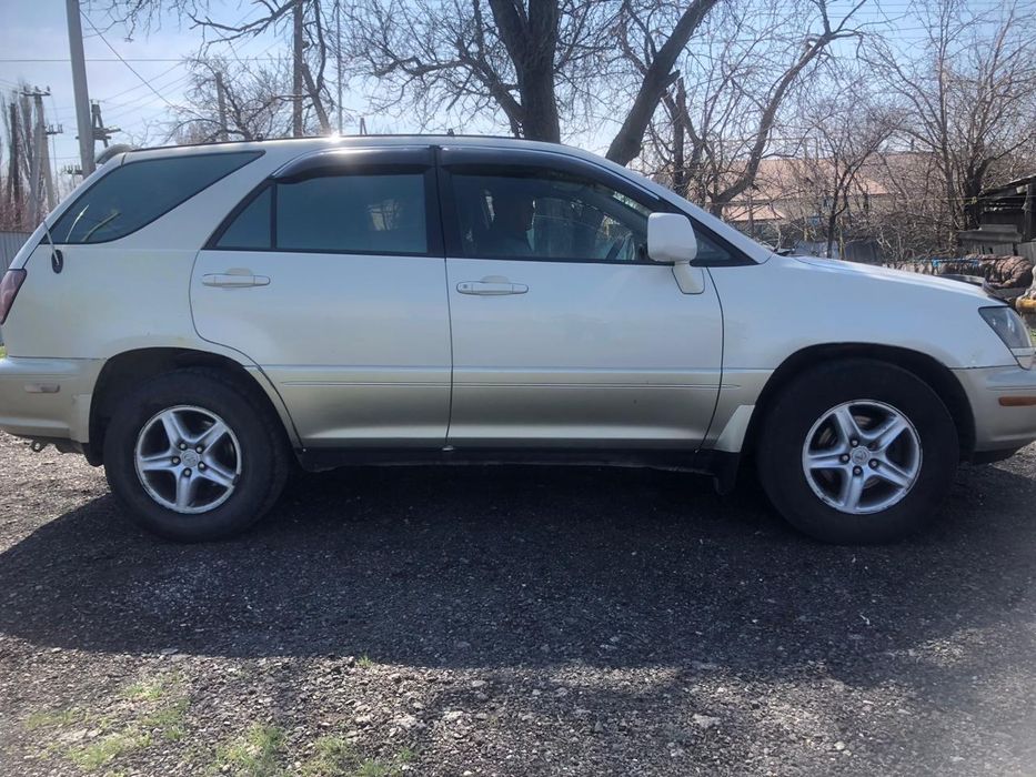 Продам Lexus RX 300