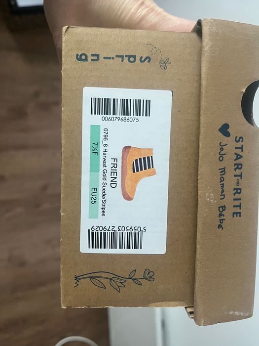 Детски боти (боси обувки) Start Rite размер 25, като нови