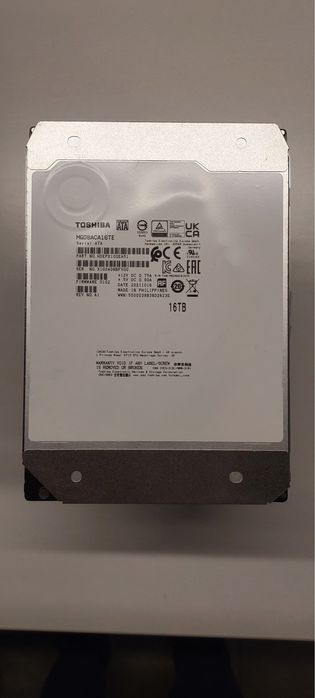 hdd 16tb / 18 tb - desigilate si testate 60buc