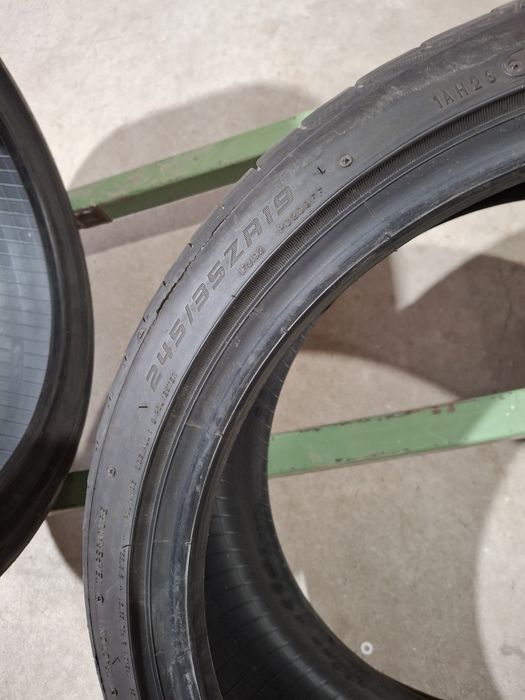 2  Anvelope de vara 245 35 r19  Falken