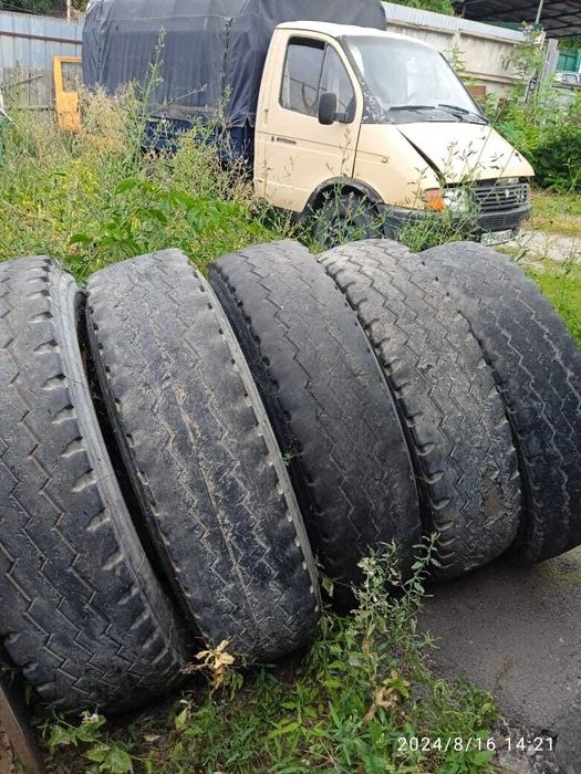 Резина с дисками на грузовые машины