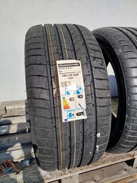 285/45/20 Бриджстоун ДОТ 2018 и 2020 г - Чисто Нови