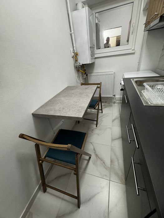 Proprietar,inchiriez garsoniera!