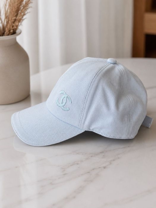 CHANEL шапка с козирка