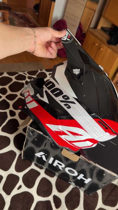 Casca Airoh Rosu/Alb