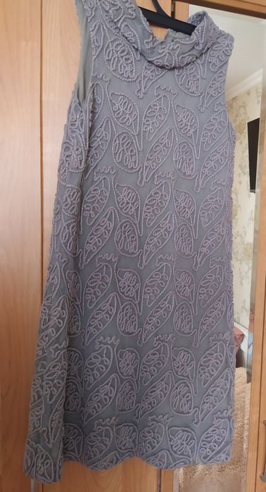 Продам красииивое платье для девочки