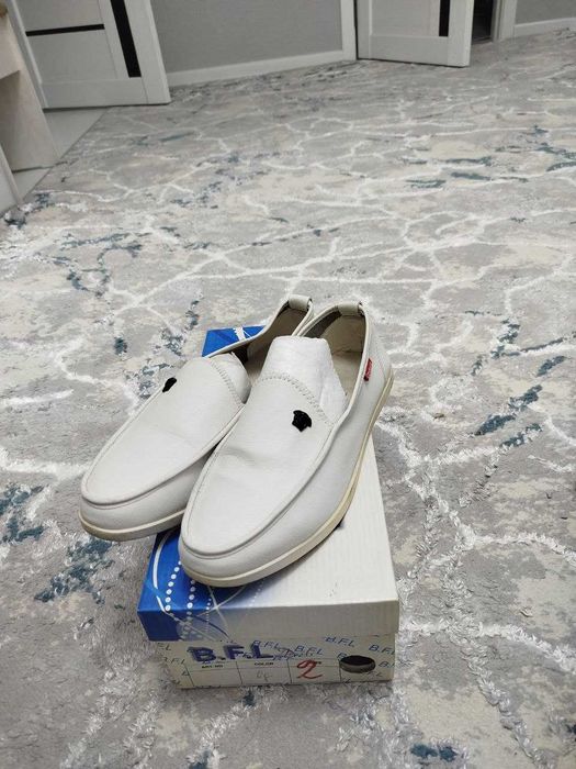 Продам мужская обуви