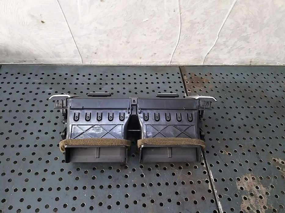 Grila centrala ventilatie bord land rover range rover evoque l538 bj32014l21ab