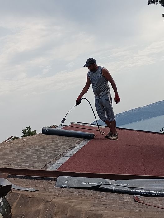 Лепене на Хидро Изолация  Битумни Керемиди