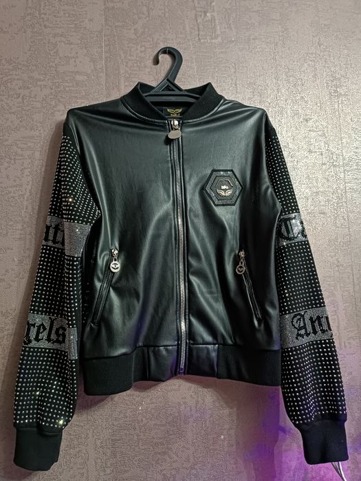 Продаю куртку Турция