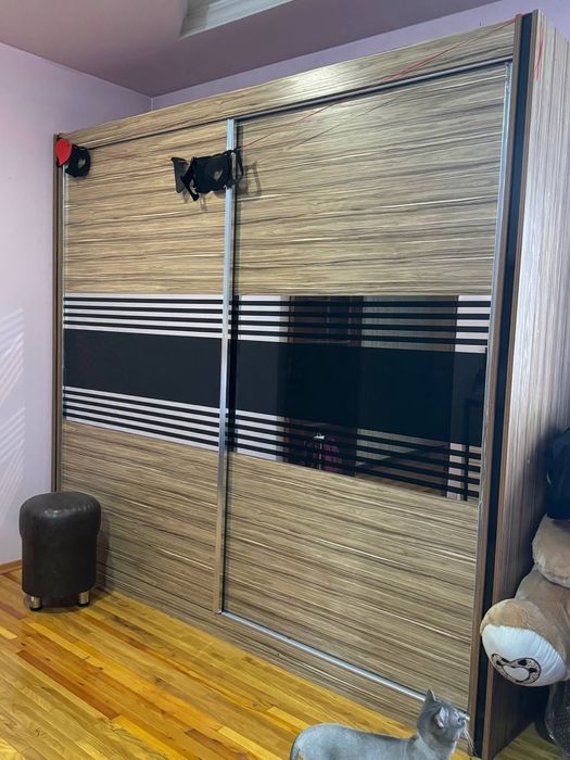 Спальня кроват, комоды и шкаф за хорошую цену.